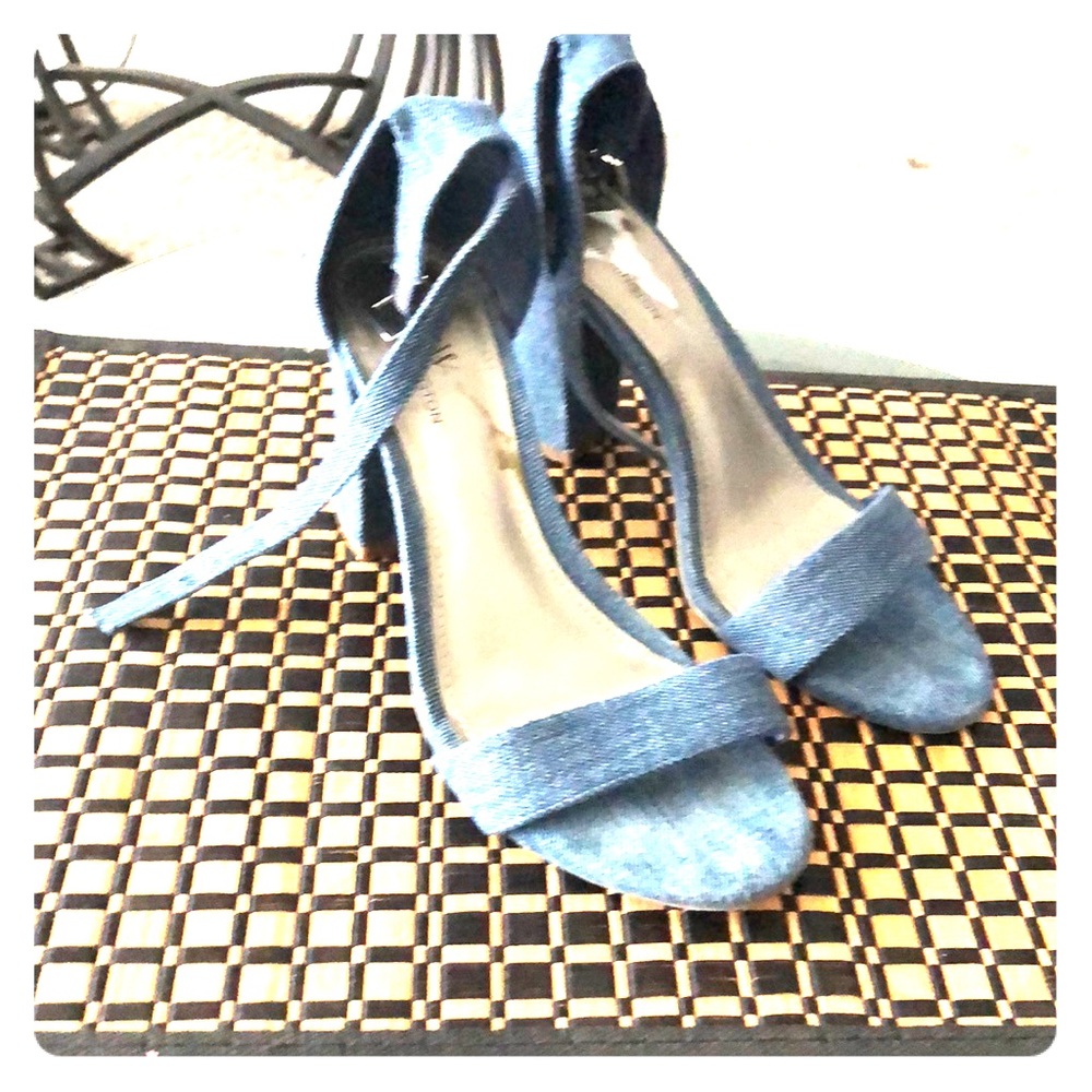 Women’s shoes